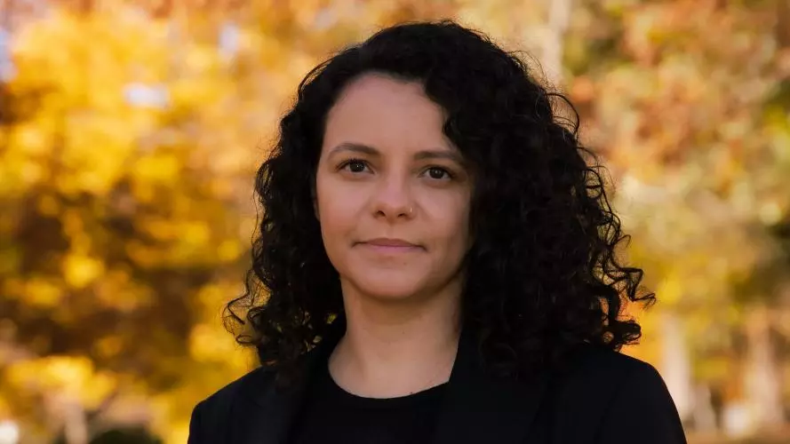 almeida headshot