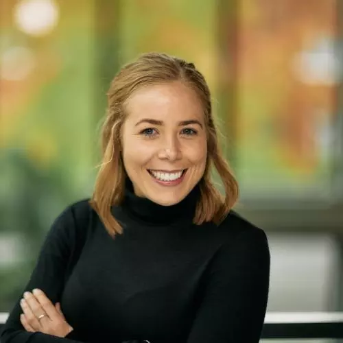 Dr Marnie Howlett