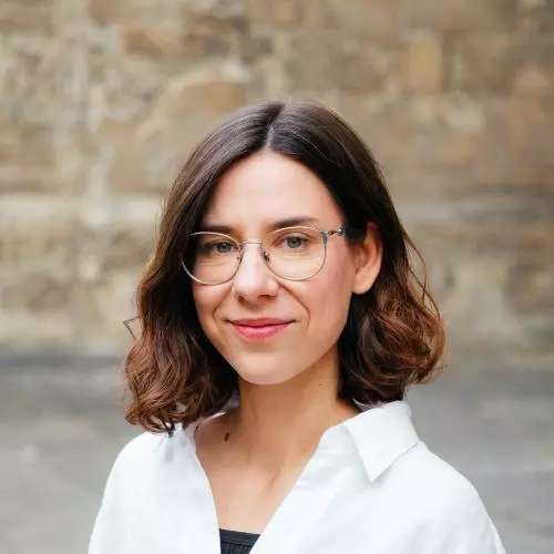 anna sharko
