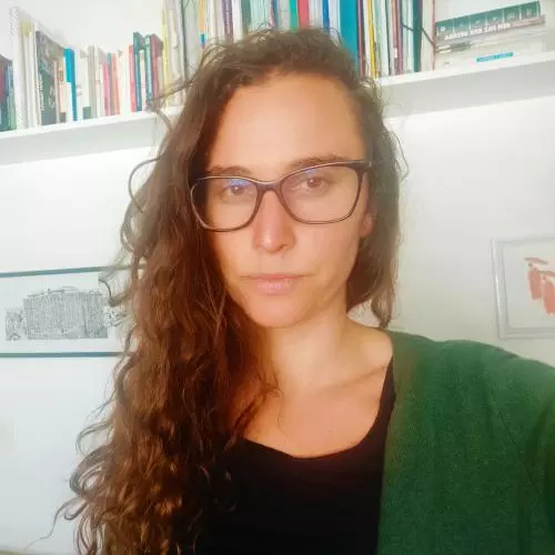 Dr Laura Trajber Waisbich